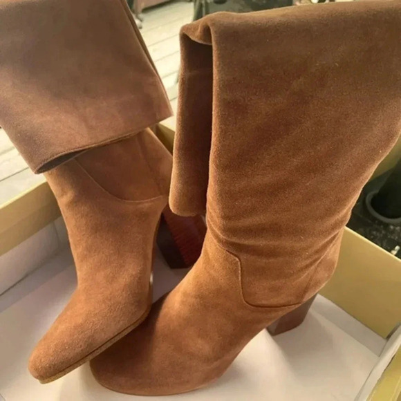 BNIB Michael Kors “Leigh” Boot Luggage Suede Women’s Sz 7M